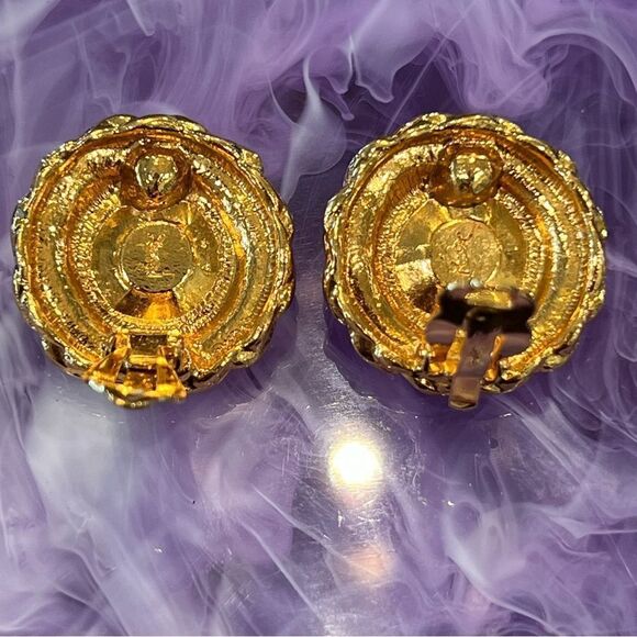 Yves Saint Laurent Authentic Vintage Clip Earrings - Picture 3 of 4